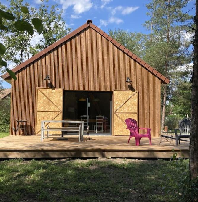 Woody Lodge 萨尔布里 外观 照片